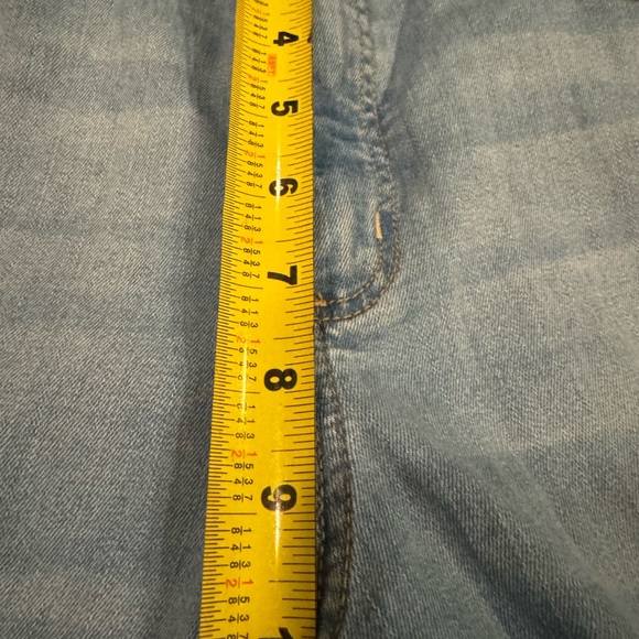 Universal Thread sz 12 High Rise Skinny faded Jeans - Picture 5 of 6